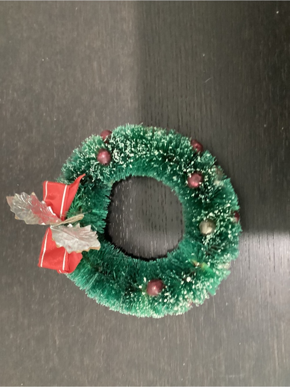 Vtg. Mid-century Bottle brush Christmas wreath ornament made in Japan
